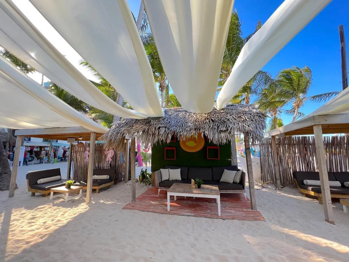 ホテル Tropical Village Playa Los Corales プンタ・カナ